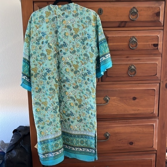 L.I.B New York Women’s Blue And Yellow Floral Kimonos Size S/M NWT - Picture 4 of 8